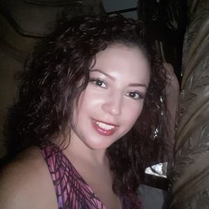 Meet your Posher, Elvia